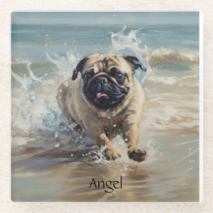 Glücklicher Mops am Strand individuell anpassbar Glasuntersetzer