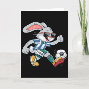 Glücklicher Osterhase spielt Fußball Ostern Sport  Karte