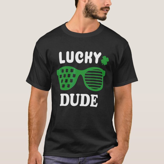 Glücklicher Typ St Patrick's Day Sonnenbrille mit  T-Shirt (Vorderseite)
