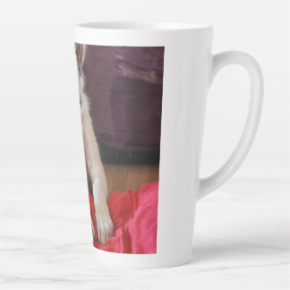 Glücklicher Welpe! Milchtasse
