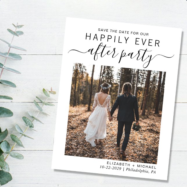 Glücklicherweise immer nach Hochzeit Empfang Save  Ankündigungspostkarte (A stylish save the date announcement for a reception to celebrate your elopement or private wedding)
