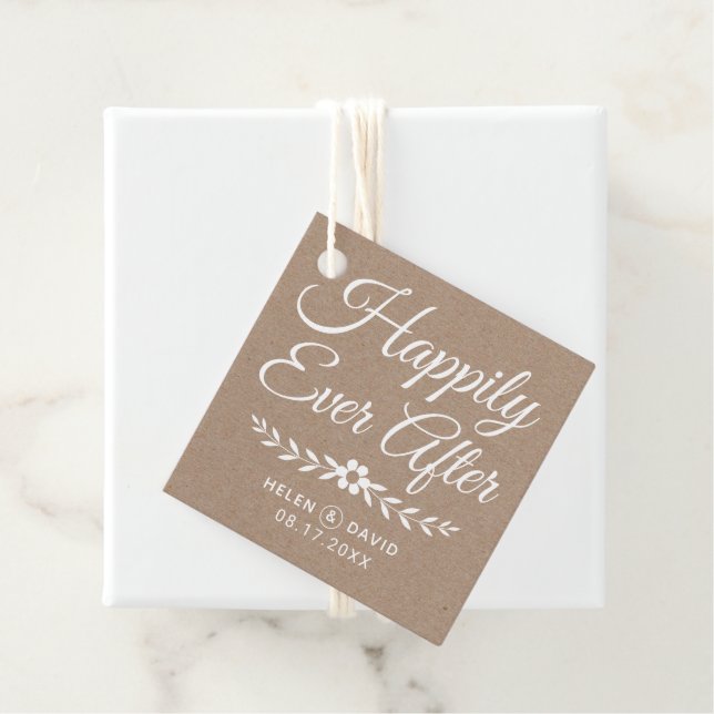Glücklicherweise immer nach weißer Typografie rust Geschenkanhänger (Beispiel)