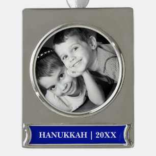 Glückliches Chanukka. Kundenspezifische Banner-Ornament Silber