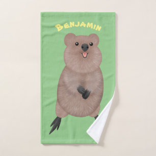 Glückliches lächelndes süßes Quokka-Cartoon-Design Badhandtuch Set