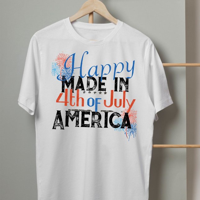 Glückwunsch 4. july Amerika Feuerwerk T-Shirt (Von Creator hochgeladen)