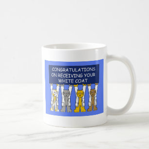 Glückwünsche auf dem Empfangen des weißen Mante Kaffeetasse