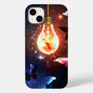 Glühbirne mit Nachtschmetterlingen Case-Mate iPhone 14 Plus Hülle