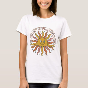 Glühen Sie in Ihrem eigenen Tempo Retro-Sonnen-Äst T-Shirt