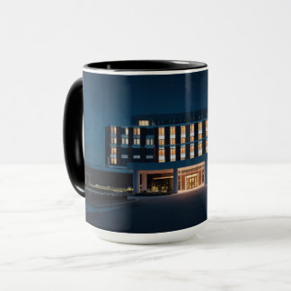 Glühende Dedication: Krankenhaus bei nächtlicher T Tasse