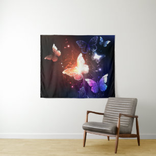 Glühende Nachtschmetterlinge Wandteppich