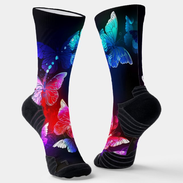 Glühende Neon-Nachtschmetterlinge auf schwarzem Hi Socken (Gewinkelt)