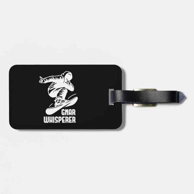 Gnar Whisperer Snowboarding Gepäckanhänger (Rückseite horizontal)