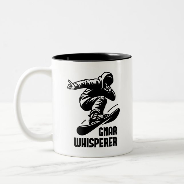 Gnar Whisperer Snowboarding Zweifarbige Tasse (Links)