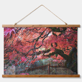 Gnarly Red Japan Maple and Bamboo Fence Wandteppich Mit Holzrahmen