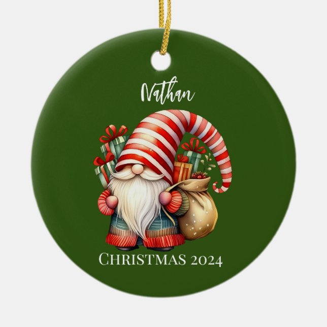 Gnome de Noël avec cadeaux Ornement personnalisé (Devant)
