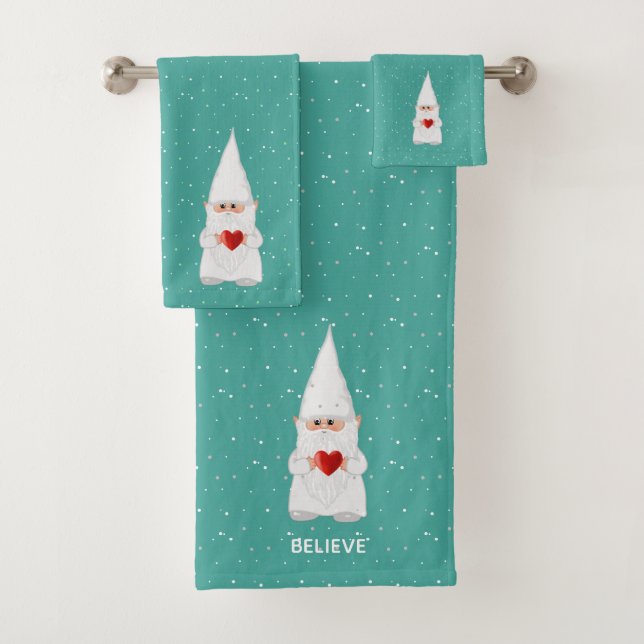 Gnome de Noël avec coeur Turquoise (En situation)