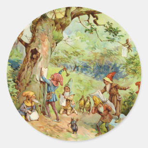 Gnome, Elfen und Fairies im magischen Wald Runder Aufkleber