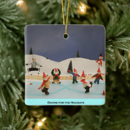 Gnome für die Weihnachtsfeiertage Keramikornament