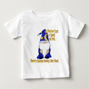 Gnome-O-Ween weiße Bartzauberer Pun-T-Shirts Baby T-shirt