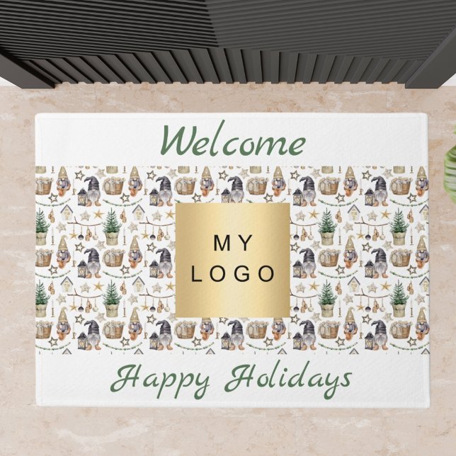 Gnomes Business-Logo im nordischen Stil glücklich  Fußmatte (Von Creator hochgeladen)