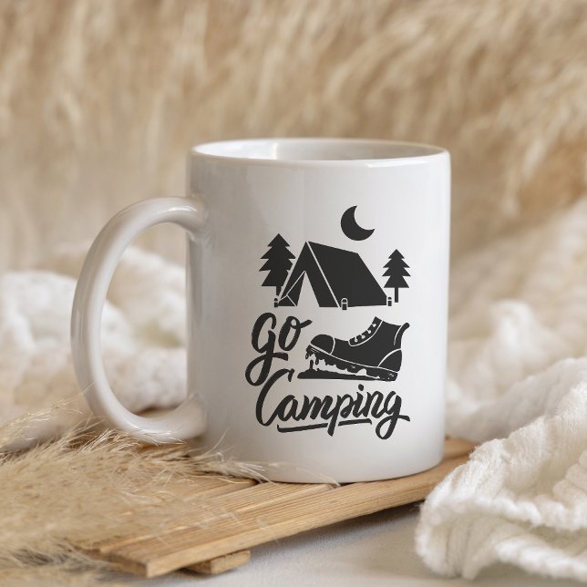 Go Camping Mug – Adventure Awaits Outdoors Kaffeetasse (Von Creator hochgeladen)