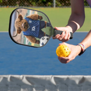 "Goal-Getter: Eine Hochlandkuh für Fußball verklei Pickleball Schläger