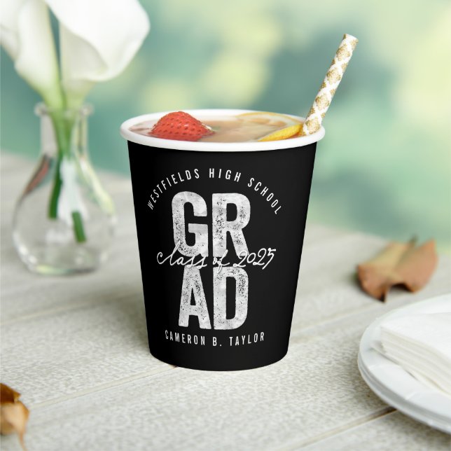 Gobelets En Papier 2024 Bold GRAD Silver Foil Parti de graduation mod (Insitu)