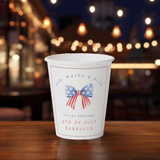 Gobelets En Papier American Flag Bow Juillet 4 Barbecue Sophisticé (paper cup with preppy 4th of July aesthetic, ideal for Independence Day parties)