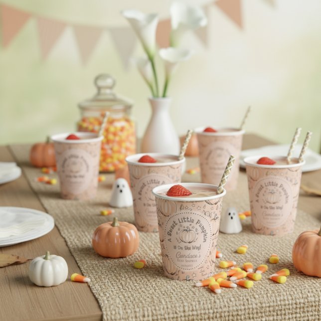Gobelets En Papier Baby shower d'automne rose pâle Petit Citrouille (Sweet Little Pumpkin Halloween or Fall Baby Shower Paper Cups in Pastel Pink. Cute Pumpkins & Candy)