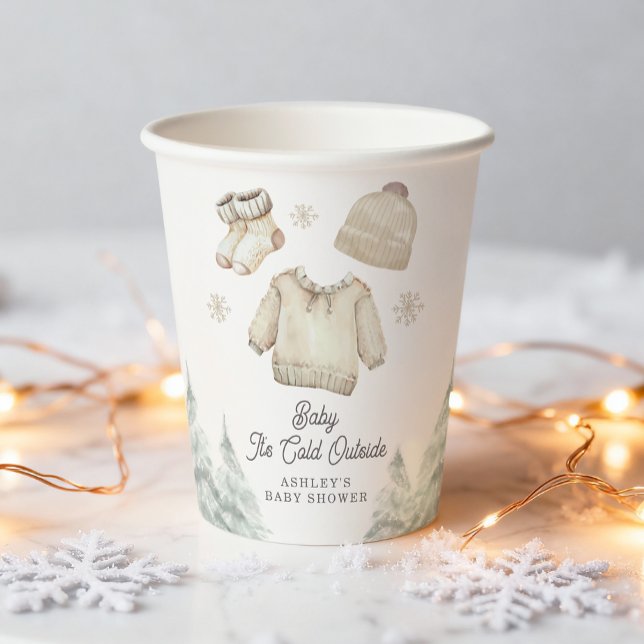 Gobelets En Papier Baby shower d'hiver Il fait froid à l'extérieur de (Créateur téléchargé)
