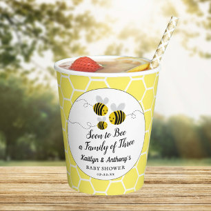 Gobelets En Papier Bientôt Être Une Famille De Trois   BABY SHOWER