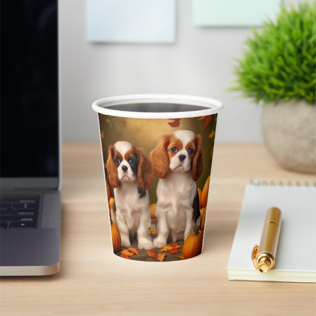 Gobelets En Papier Cavalier King Charles Spaniel Chiot Citrouille d'a (Insitu)