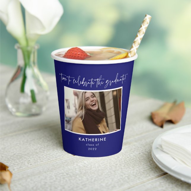 Gobelets En Papier Célébrez le Script bleu moderne (Insitu)