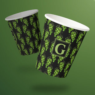 Gobelets En Papier Coupe de papier de raisins verts