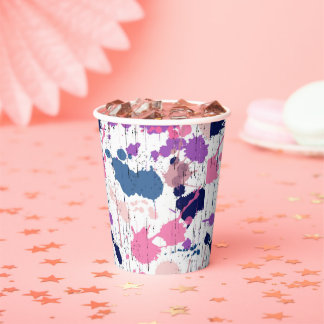 Gobelets En Papier Coupes de papier abandonnées