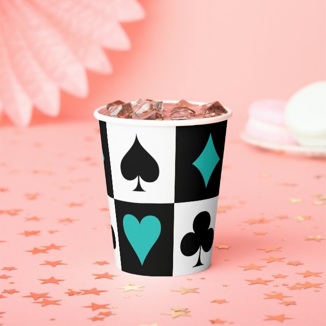 Gobelets En Papier Coupes de papier de jeu de cartes (Insitu)