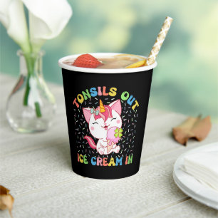 Gobelets En Papier Des Tonsiles, De La Glace Dans Chat Unicorn