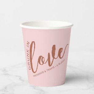 Gobelets En Papier Enterrement de vie de jeune fille en rose ivre d'a