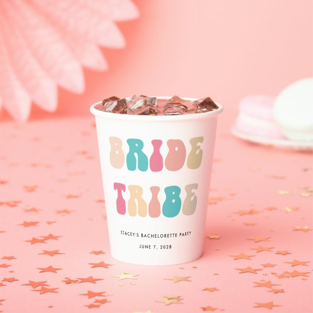 Gobelets En Papier Équipe de mariée rétro funky pour enterrement de v (Insitu)