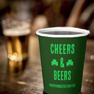 Gobelets En Papier Fête de la bière et des acclamations