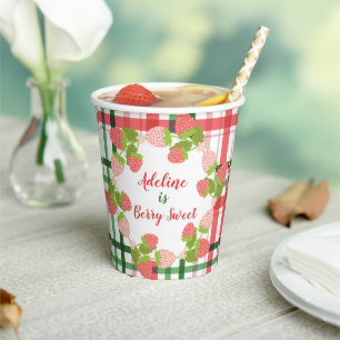 Gobelets En Papier Fraises sur Pink Green Plaid avec nom
