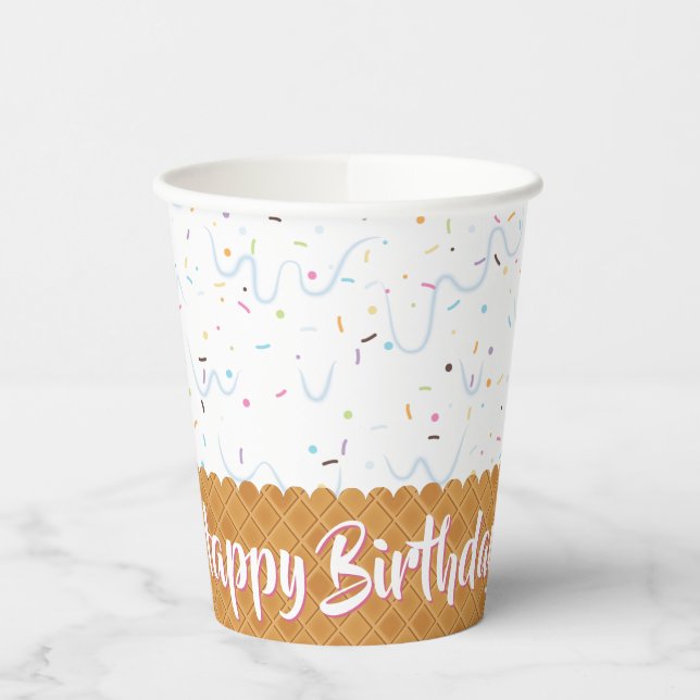 Gobelets En Papier Gâteau d'anniversaire avec glaçage et crème glacée (Gauche)