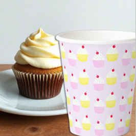 Gobelets En Papier Gâteau pour anniversaire fait de cupcakes