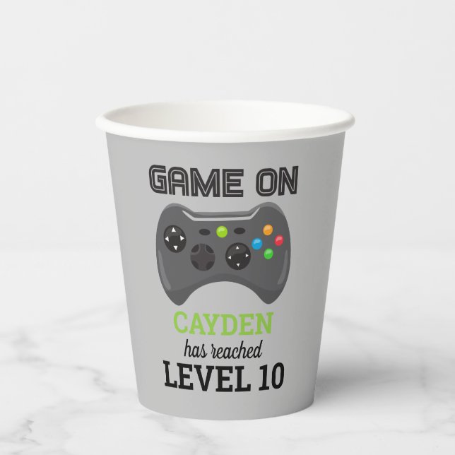 Gobelets En Papier Jeu Sur Vidéo Niveau De Jeu Jusqu'Anniversaire (Recto)