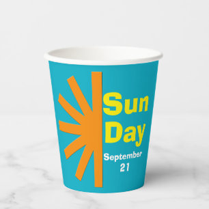 Gobelets En Papier Jour du soleil pour l'énergie solaire