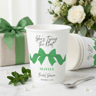Gobelets En Papier Kelly Green Bow Elle organise une fête de fiançail