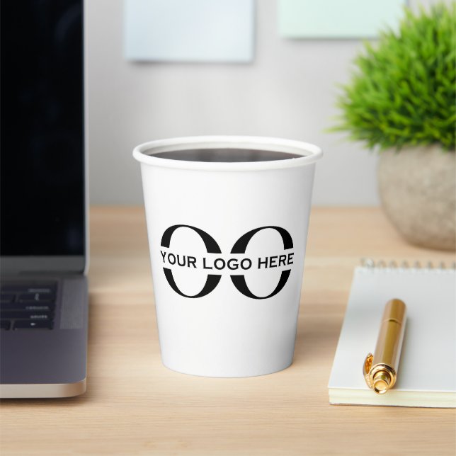 Gobelets En Papier Logo d'affaires élégant moderne blanc professionne (Insitu)