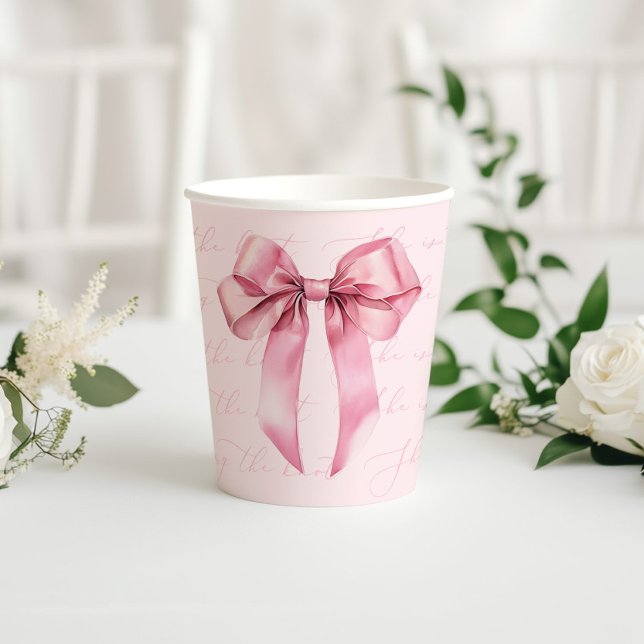 Gobelets En Papier Nœud rose Elle noue le nœud élégant de mariée (Créateur téléchargé)