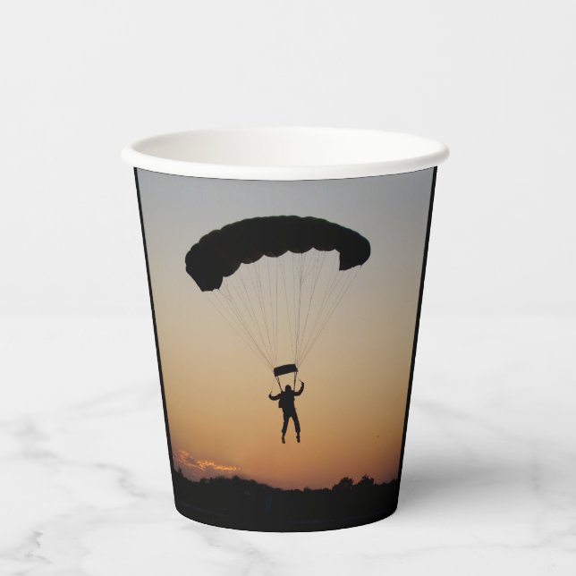 Gobelets En Papier Parachute de Skydiver au coucher du soleil (Recto)