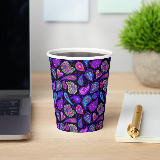 Gobelets En Papier Parfaitement Paisley Violet (Insitu)